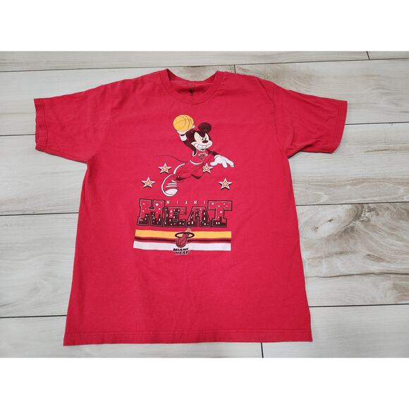 Vtg Disney NBA Miami Heat Men's Mickey Mouse Basketball Shirt red Size Large - Picture 1 of 4
